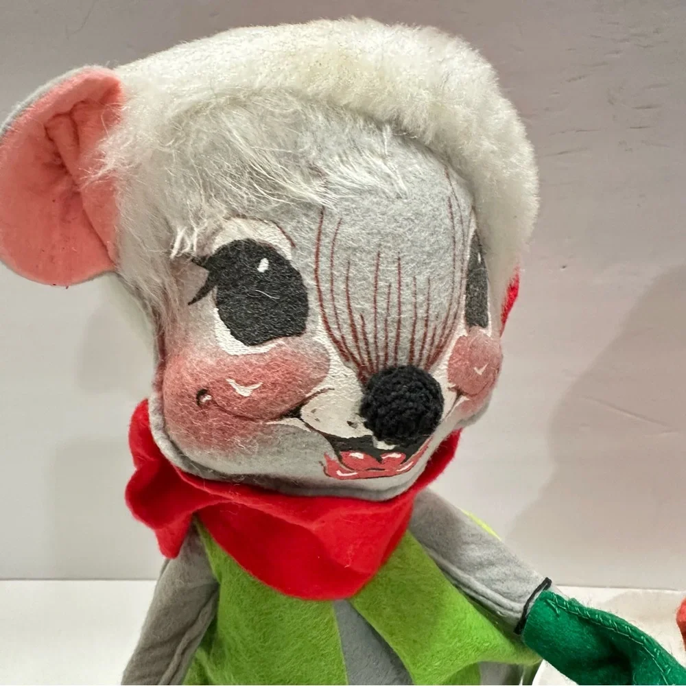 Vintage‎ Annalee Dolls Festive Mouse and Bear Plush Duo Figures Carolers “as is”